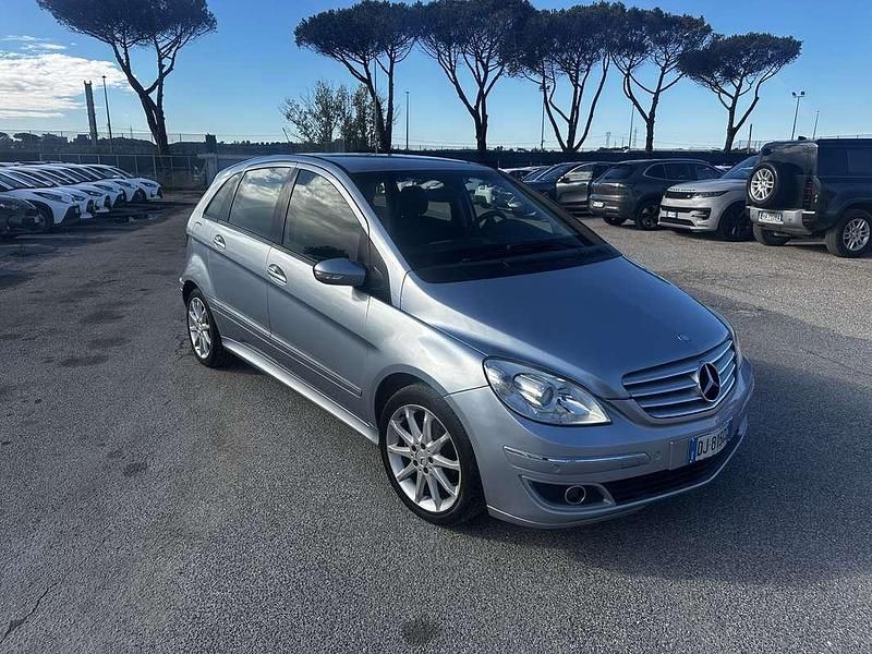 Usata Mercedes B200 140 CV (102 kW) 2007 Monovolume