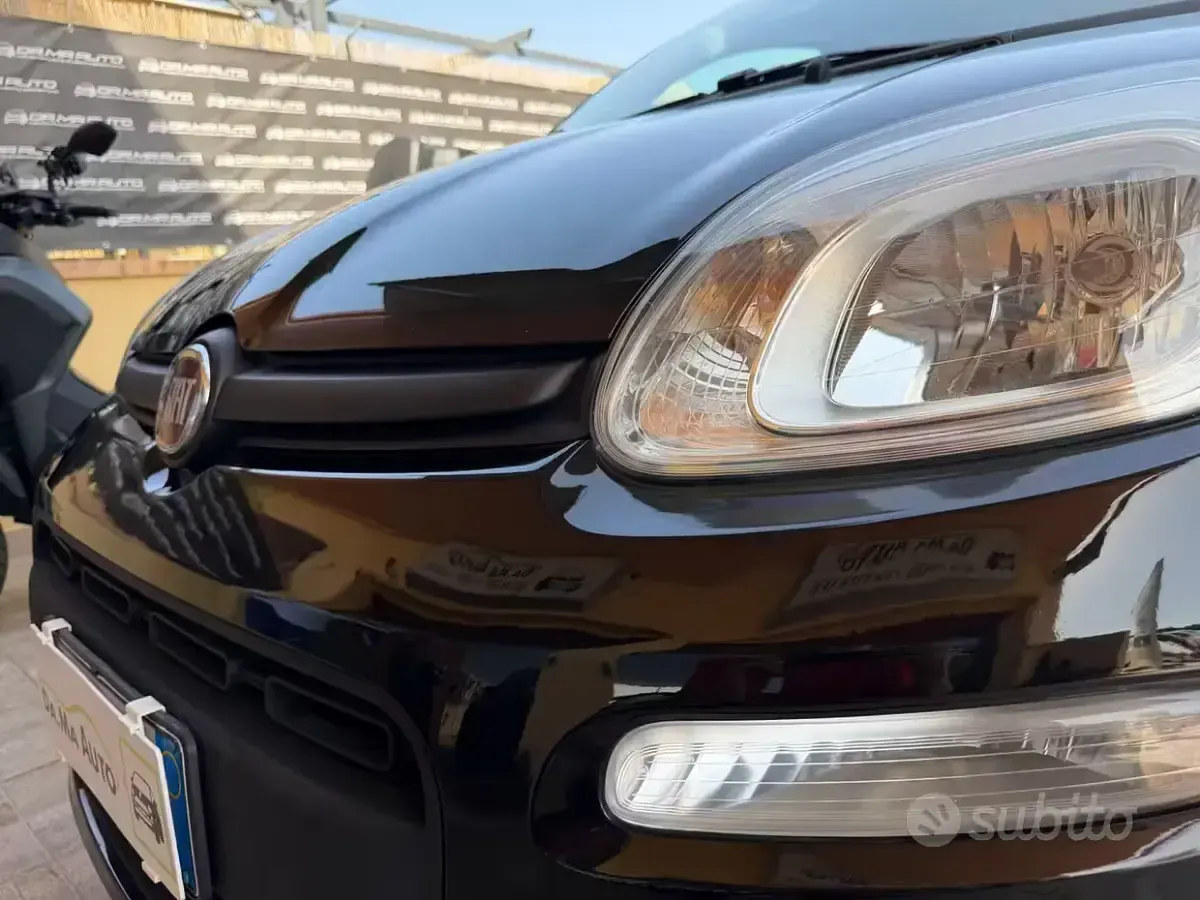 Usata Fiat Panda Lounge 69 CV (50 kW) 2014 Nero Utilitaria