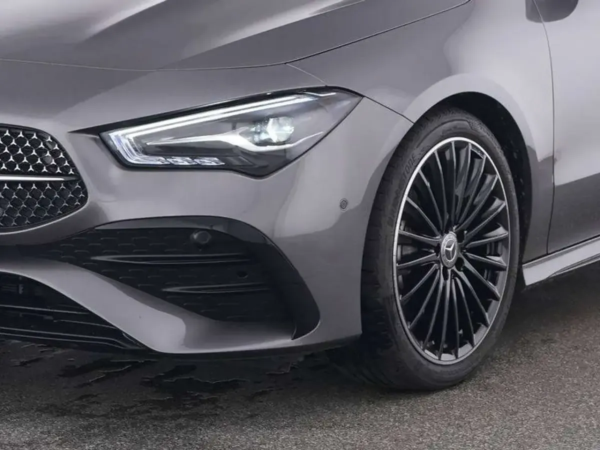 Usata Mercedes CLA200 Shooting Brake Advanced Plus 163 CV (119 kW) 2025 Grigio montagna Station wagon