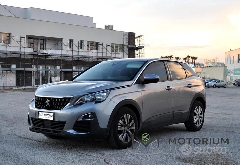 Usata Peugeot 3008 Business-Line 120 CV (88 kW) 2017 Grigio SUV