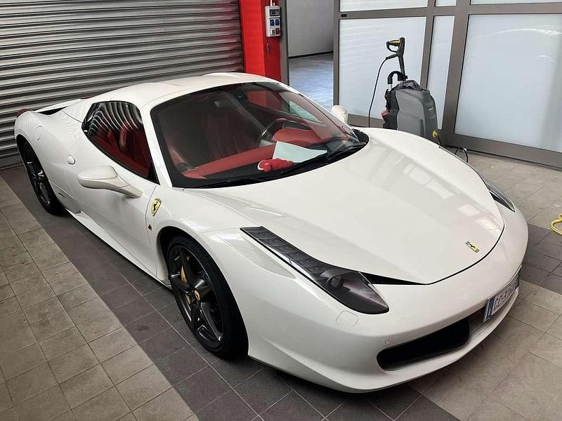Usata Ferrari 458 570 CV (419 kW) 2015 Cabrio