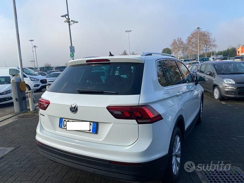 Usata VW Tiguan Business 150 CV (110 kW) 2020 Bianco SUV