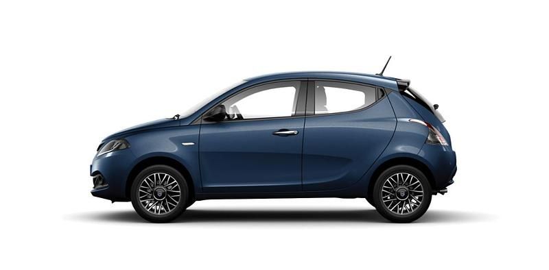Usata Lancia Ypsilon 69 CV (50 kW) 2023 Blu Utilitaria