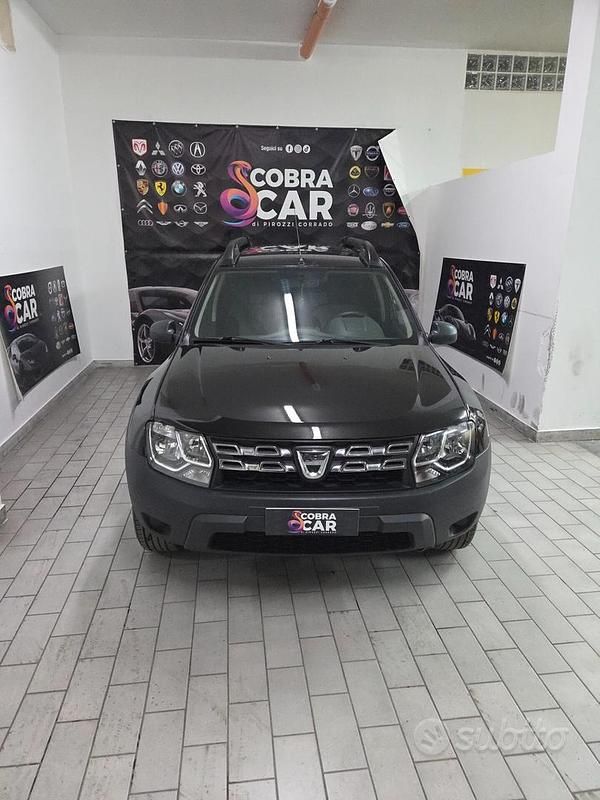 Usata Dacia Duster Ambiance 110 CV (80 kW) 2015 Nero SUV