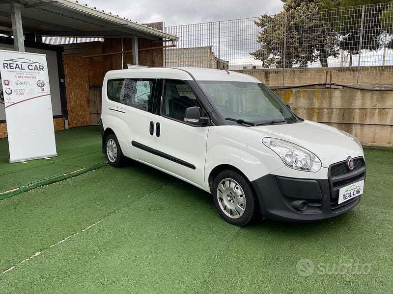 Usata Fiat Doblò 104 CV (76 kW) 2014 Bianco Monovolume