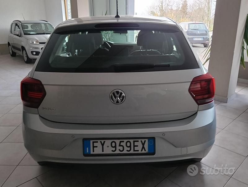 Usata VW Polo Comfortline 95 CV (69 kW) 2019 Grigio Utilitaria
