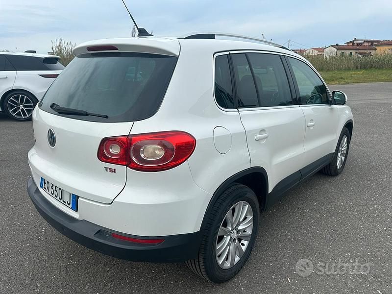 Usata VW Tiguan 160 CV (117 kW) 2011 Bianco SUV