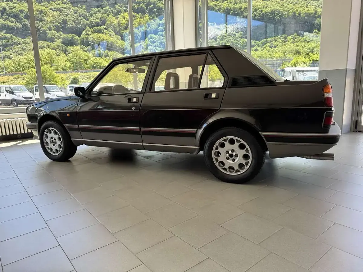 Usata Alfa Romeo Giulietta 170 CV (125 kW) 1984 Nero Berlina
