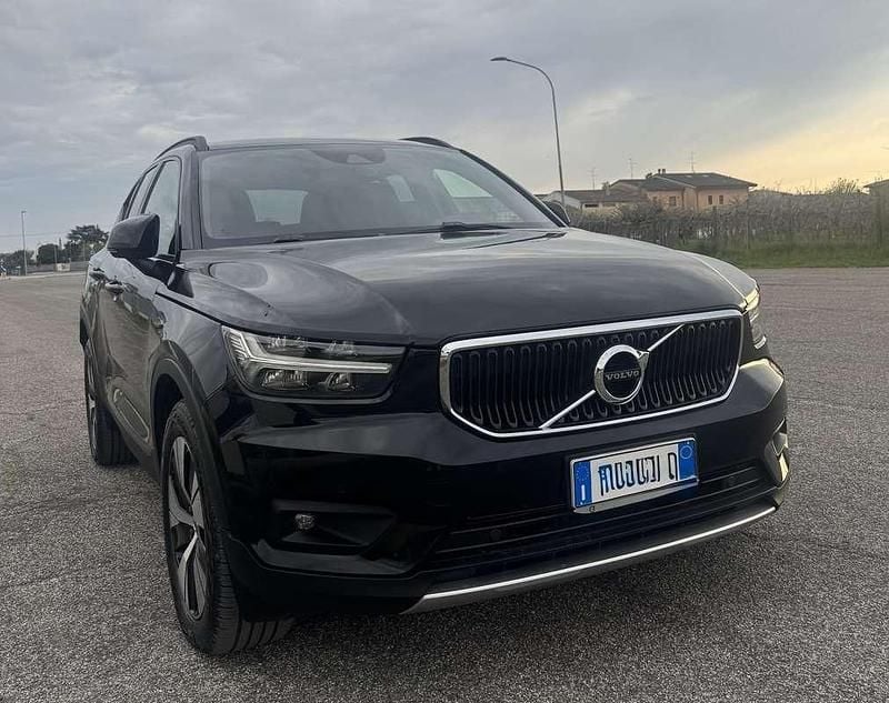 Usata Volvo XC40 R-Design 150 CV (110 kW) 2020 Nero SUV