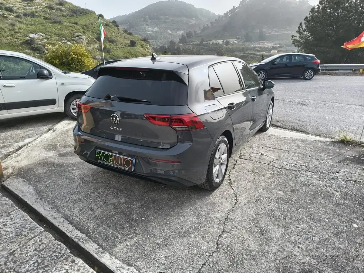 Usata VW Golf Life 150 CV (110 kW) 2023 Grigio SUV