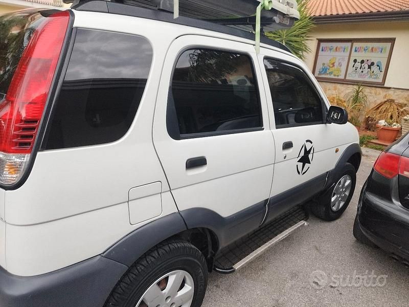 Usata Daihatsu Terios 2005 Bianco SUV