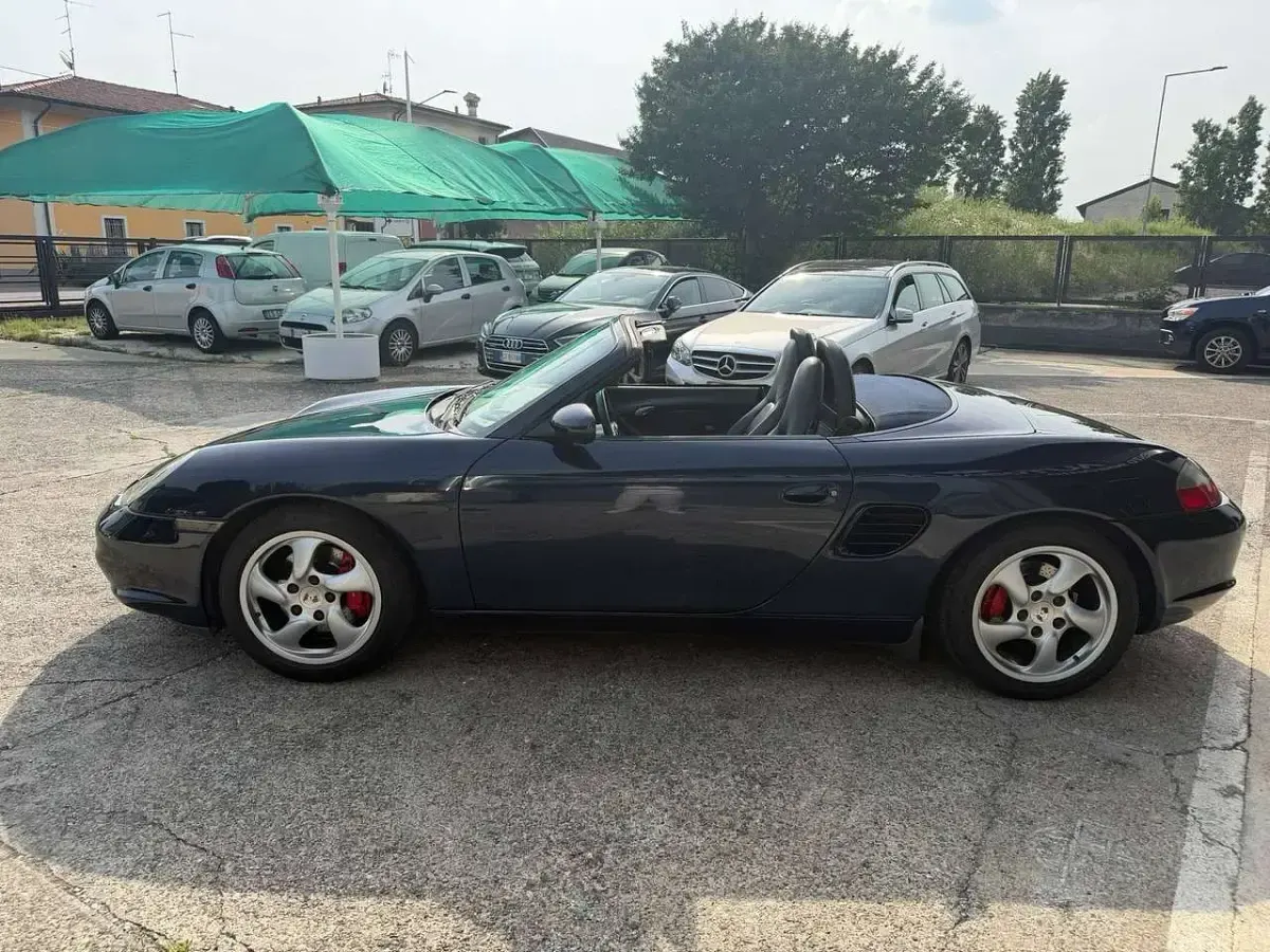 Usata Porsche 986 Boxster 260 CV (191 kW) 2003 Blu/azzurro Cabrio
