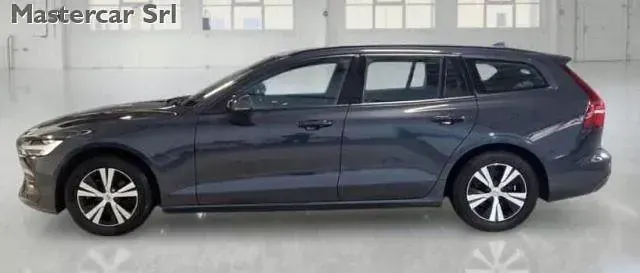 Usata Volvo V60 Business Edition 150 CV (110 kW) 2019 Grigio Station wagon