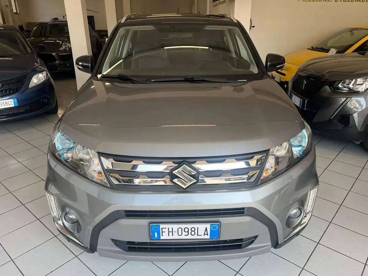 Usata Suzuki Vitara 120 CV (88 kW) 2017 Argento SUV