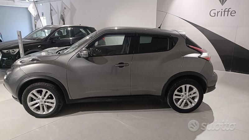 Usata Nissan Juke Tekna 110 CV (80 kW) 2016 Grigio SUV