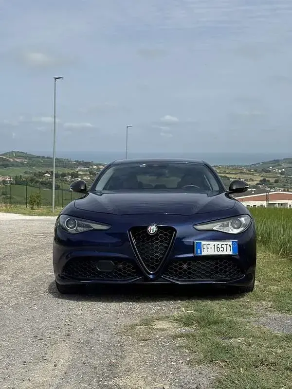 Usata Alfa Romeo Giulia Veloce 211 CV (155 kW) 2017 Berlina