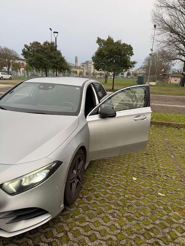 Usata Mercedes A200 Premium 150 CV (110 kW) 2021 Berlina