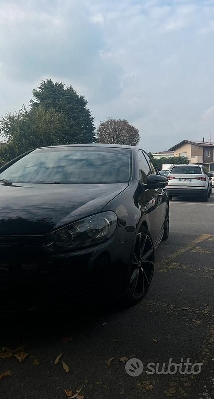 Usata VW Golf VI 122 CV (89 kW) 2011 Nero Utilitaria