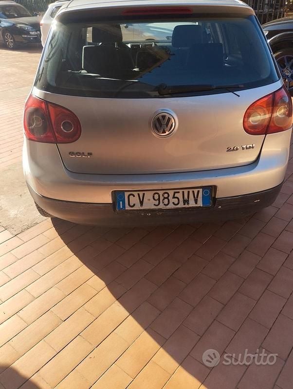 Grigio Usata 2005 VW Golf V Tre volumi | 1500 € (Ottimo prezzo) - Immagine 1/4