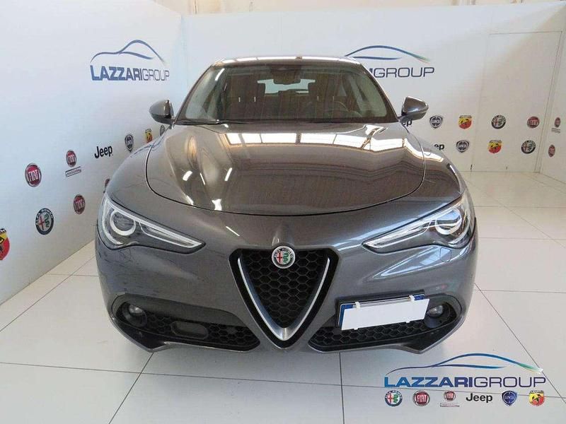 Usata Alfa Romeo Stelvio Executive 210 CV (154 kW) 2018 Grigio SUV