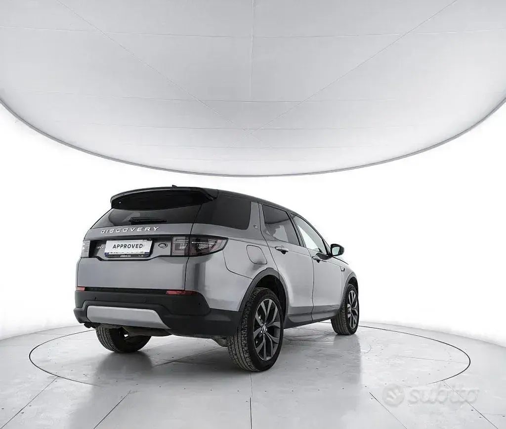 Gebraucht Land Rover Discovery Sport Dynamic 163 PS (119 kW) 2022 Grau SUV