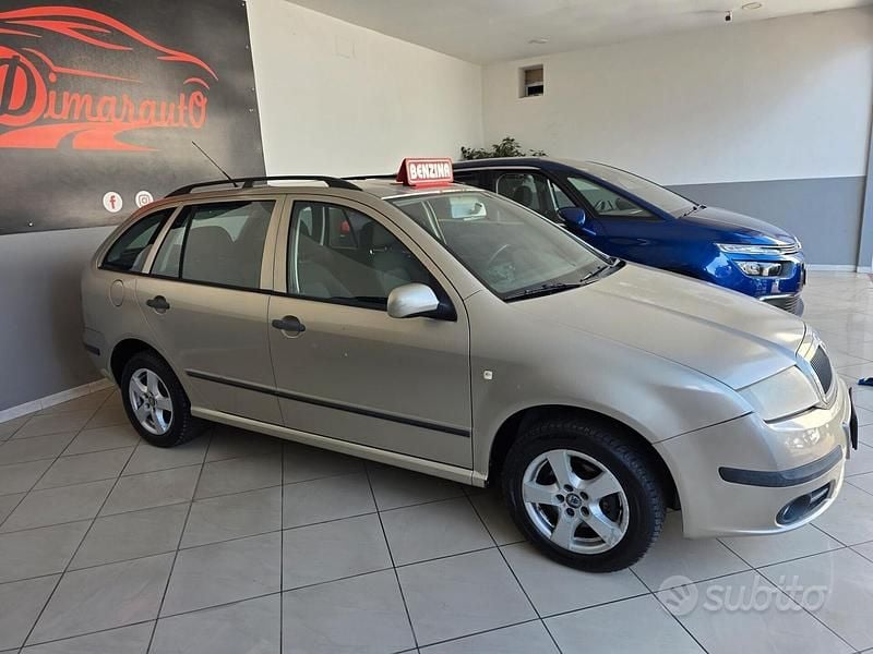 Usata Skoda Fabia 75 CV (55 kW) 2006 Marrone Station wagon