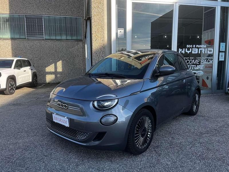 Usata Fiat 500e Business 42 kW (58 CV) 2020 Ocean green Utilitaria