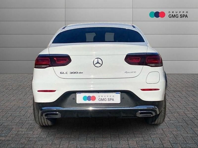 Usata Mercedes GLC300 Premium Plus 306 CV (225 kW) 2022 Bianco Coupé