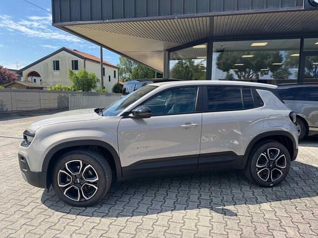 Nuova Jeep Avenger Summit 110 CV (80 kW) 2025 Grigio scuro SUV