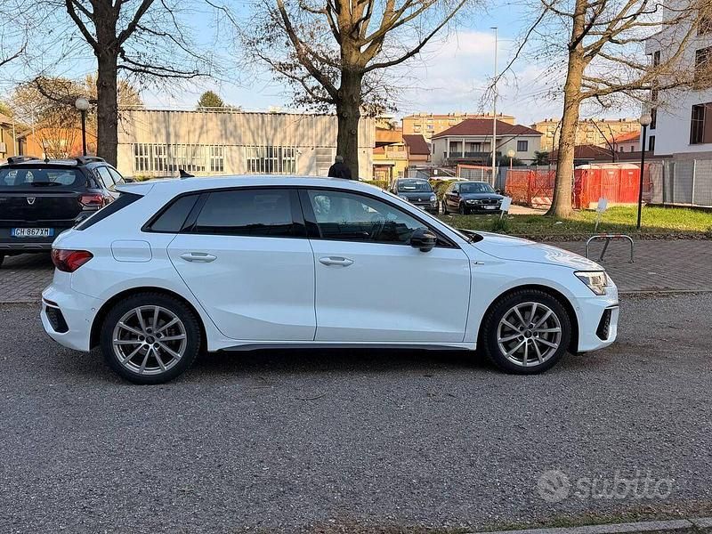 Usata Audi A3 S-Line 150 CV (110 kW) 2023 Bianco Berlina