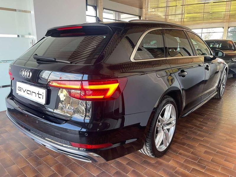 Usata Audi A4 S-Line 190 CV (139 kW) 2019 Mythos Station wagon
