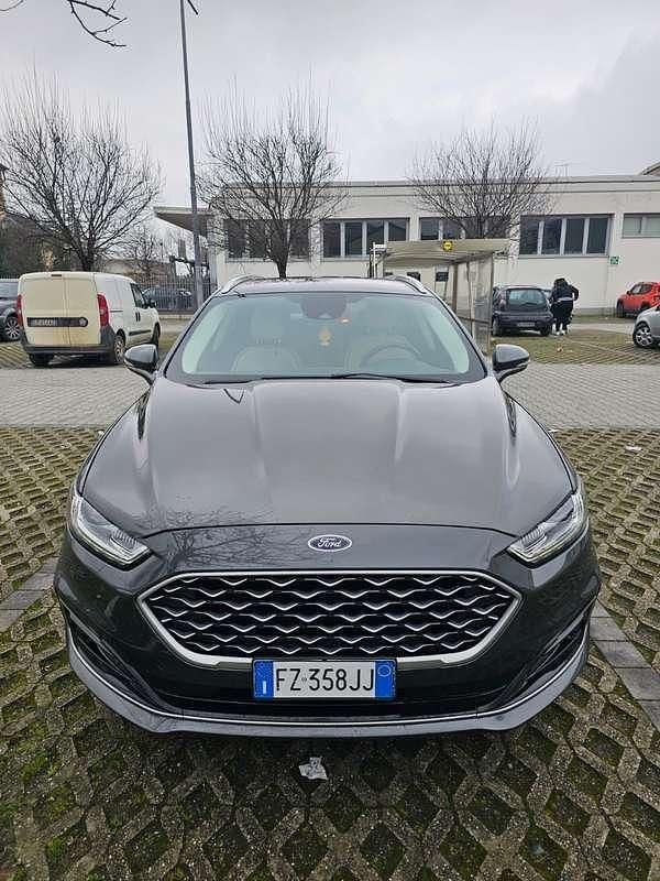 Usata Ford Mondeo Vignale 140 CV (102 kW) 2019 Grigio Station wagon