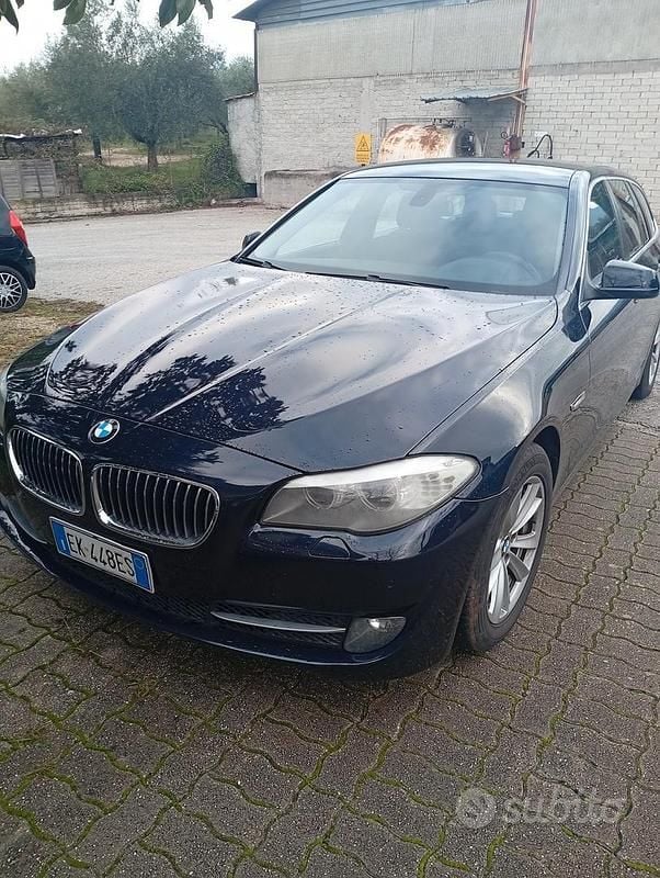 Blu Usata 2011 BMW 520 Station wagon | 6500 € (Super prezzo) - Immagine 1/4