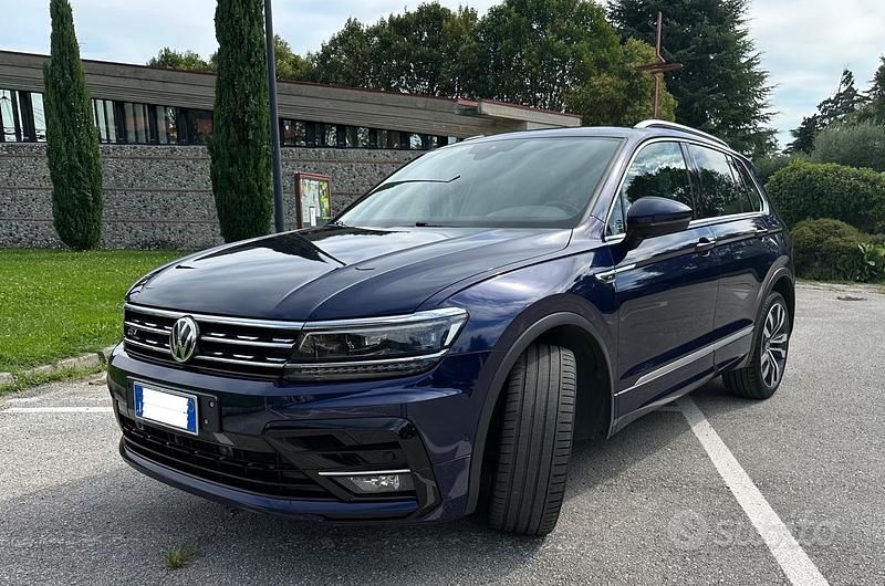 Blu Usata 2018 VW Tiguan R-line SUV | 21.000 € (Molto cara) - Immagine 1/4
