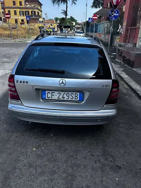 Usata Mercedes C220 Elegance 143 CV (105 kW) 2003 Station wagon
