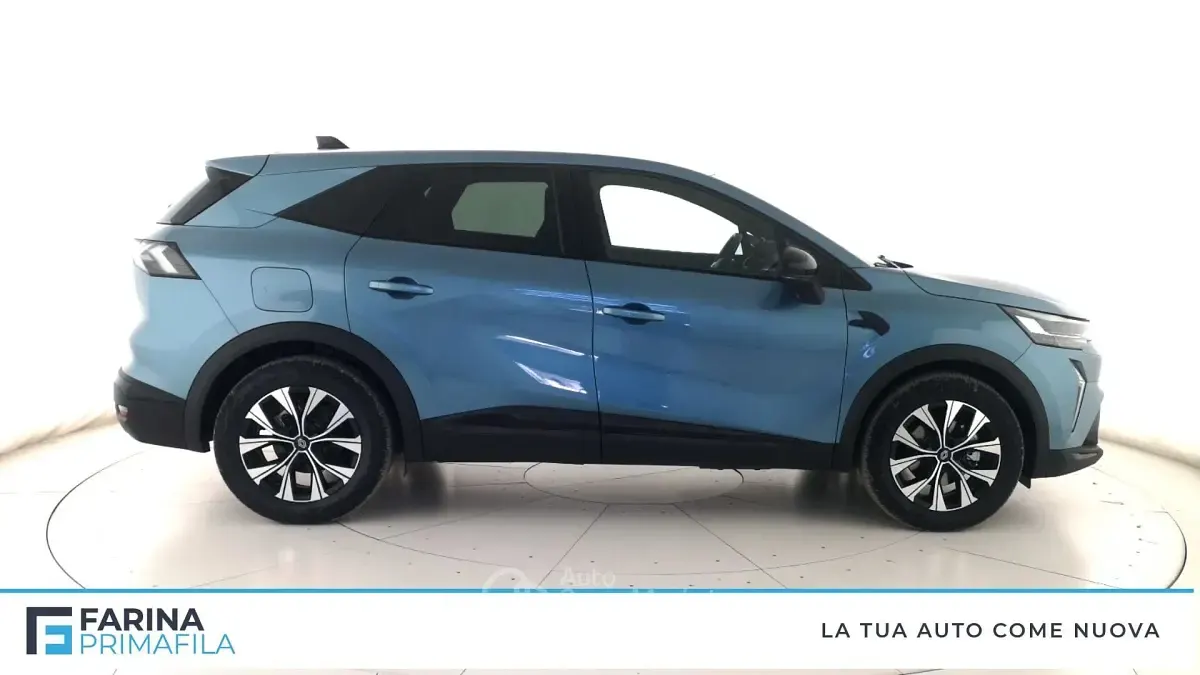Käytetty Renault Symbioz Evolution 94 HP (69 kW) 2025 Sininen Katumaasturi