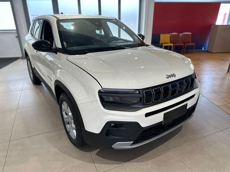 Usata Jeep Avenger Altitude 100 CV (73 kW) 2024 Nero SUV