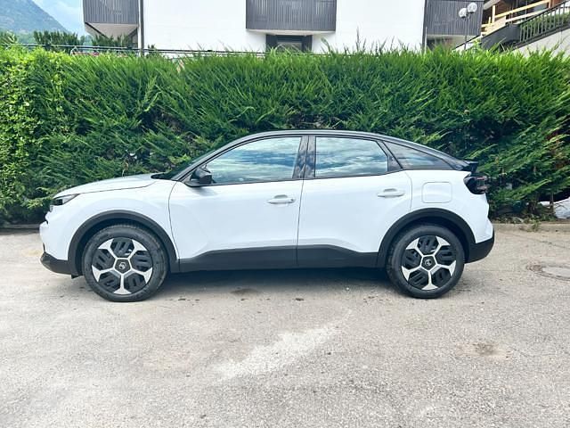 Nuova Citroën C4 2025 Alpine white SUV