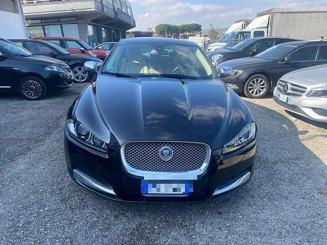 Usata Jaguar XF Luxury 200 CV (147 kW) 2013 Nero Berlina