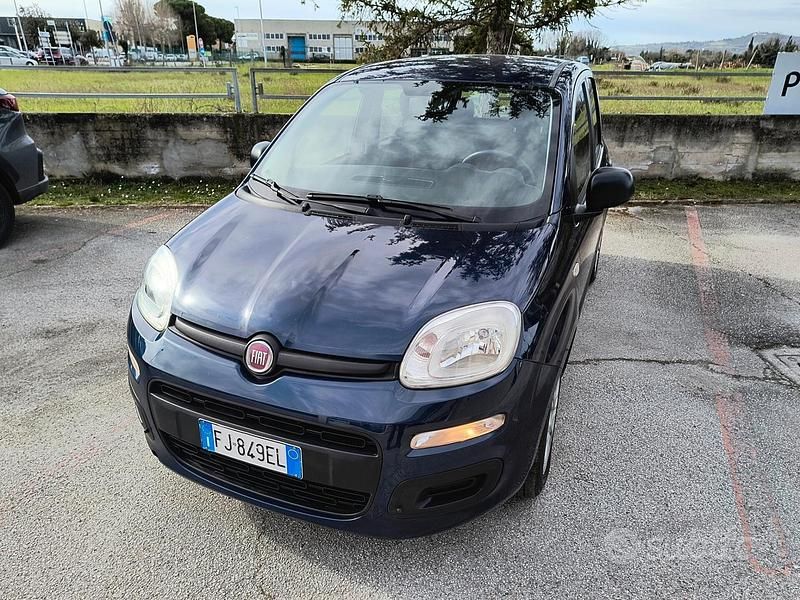 Usata Fiat Panda Easy 95 CV (69 kW) 2017 Blu Utilitaria