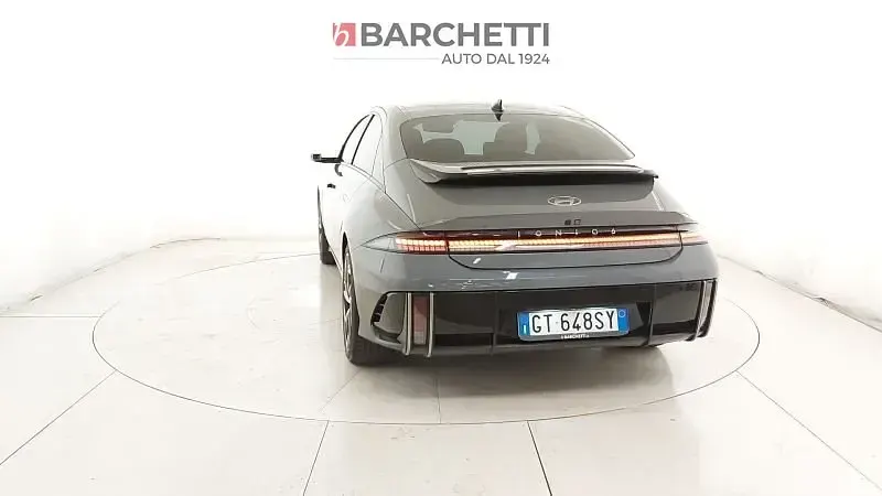 Usata Hyundai Ioniq 239 kW (325 CV) 2024 Nocturne gray metallic Utilitaria