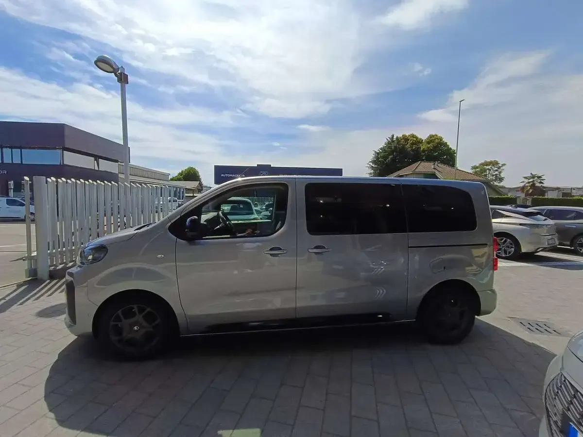 Nuova Citroën Spacetourer Business Class 179 CV (131 kW) 2026 Grigio artense Monovolume