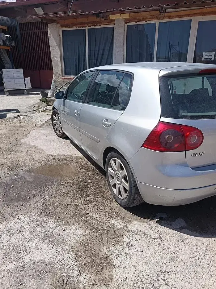 Usata VW Golf IV 140 CV (102 kW) 2004 Grigio Berlina