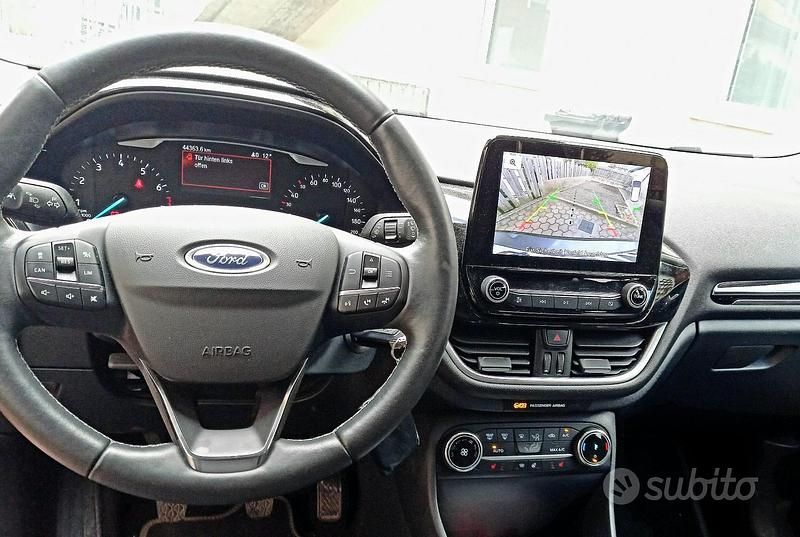 Usata 2021 Ford Fiesta Titanium Due volumi | 14.900 € (Cara) - Immagine 1/4