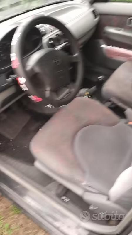 Usata Nissan Micra 1999 Nero Utilitaria