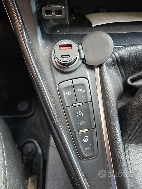 Begagnad Ford Focus Titanium 120 HK (88 kW) 2018 Grå Kombi