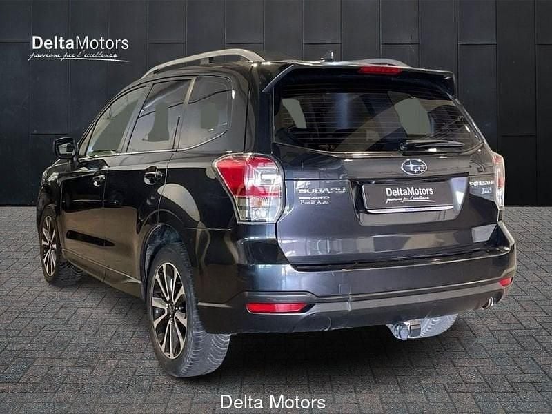 Usata Subaru Forester Sport 147 CV (108 kW) 2017 Grigio metallizzato SUV