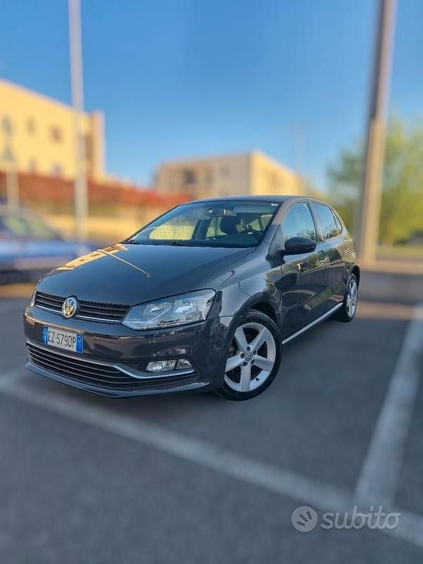 Begagnad VW Polo 90 HK (66 kW) 2015 Grå Sedan