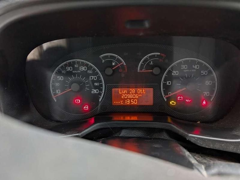 Usata Peugeot TePee 75 CV (55 kW) 2014 Bianco Furgone