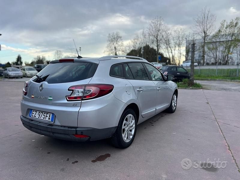 Usata Renault Mégane GrandTour 110 CV (80 kW) 2015 Grigio Station wagon